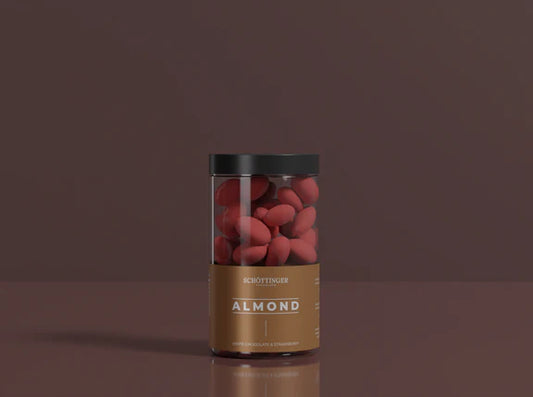 Almonds, white chocolate and strawberries 250 g
